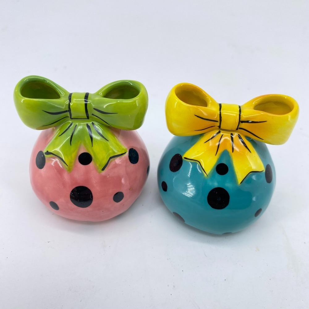 AppleTree Design Dilly Dots Blue & Pink Salt And Pepper Shaker Pair Ceramic Set